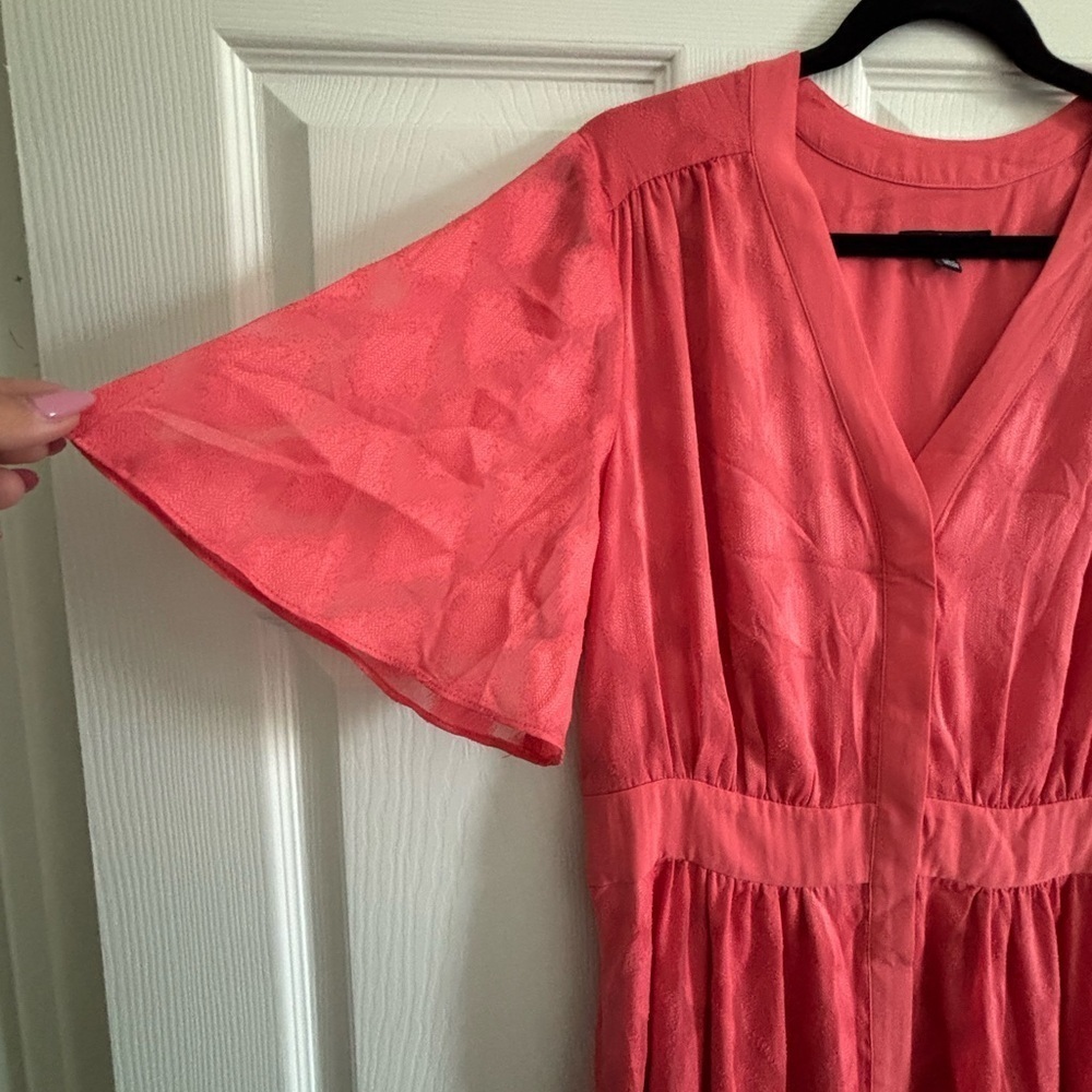 NWOT Eva Longoria Red/Orane Asymmetrical Ruffled Sundress with Flutter Sleeves - Picture 2 of 5